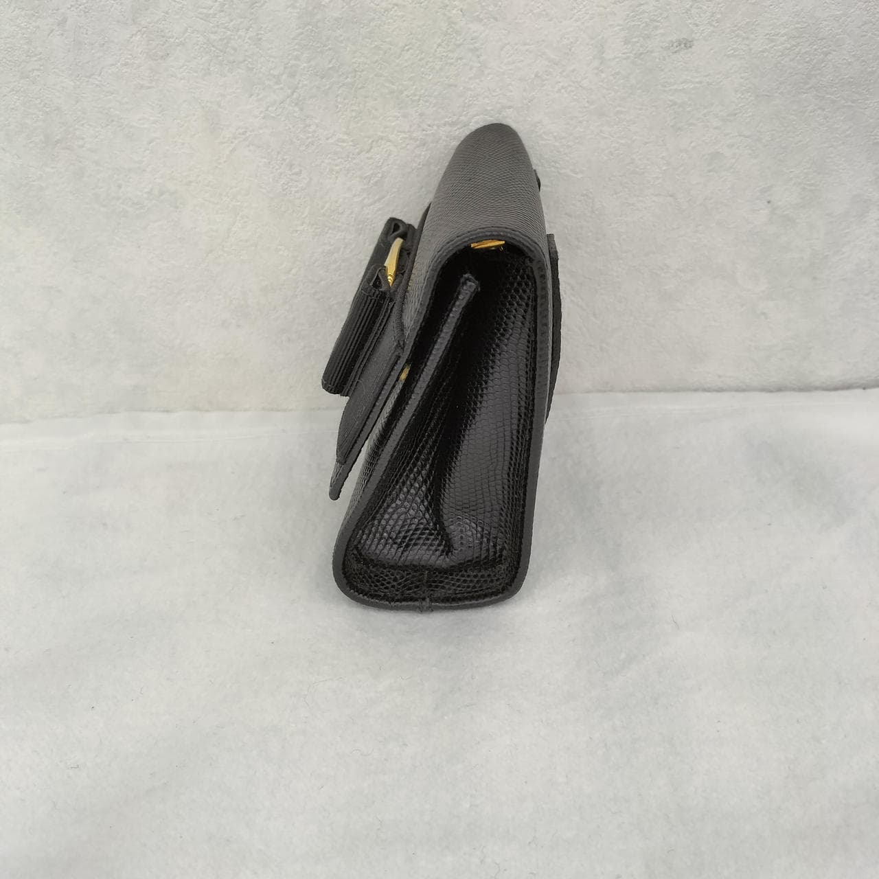 Valaribbon Chain Bag AQ-213202 2