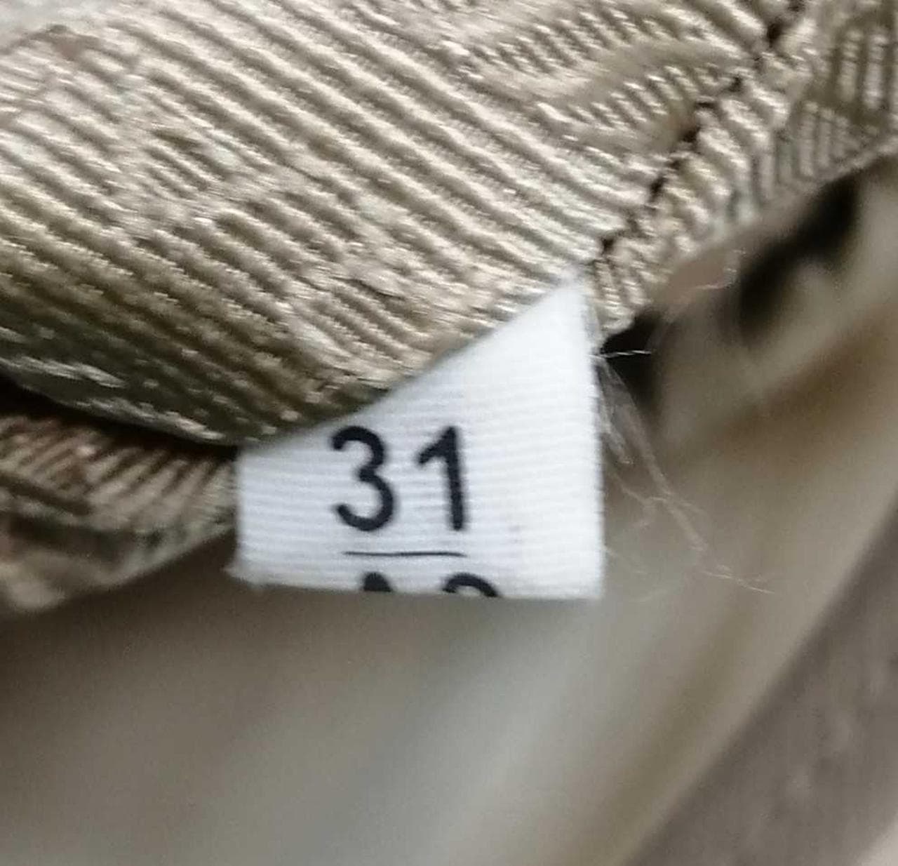 Nylon tote bag 1BG107 overall dirt, handle deterioration 9