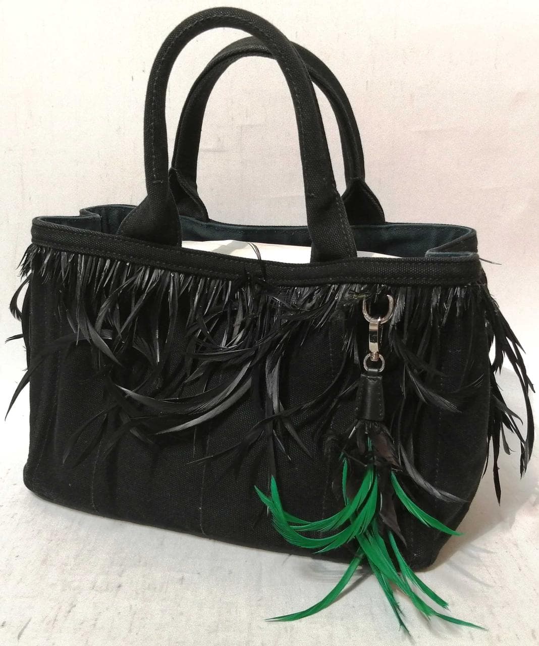 Tote bag with CANAPA charm 1BG439