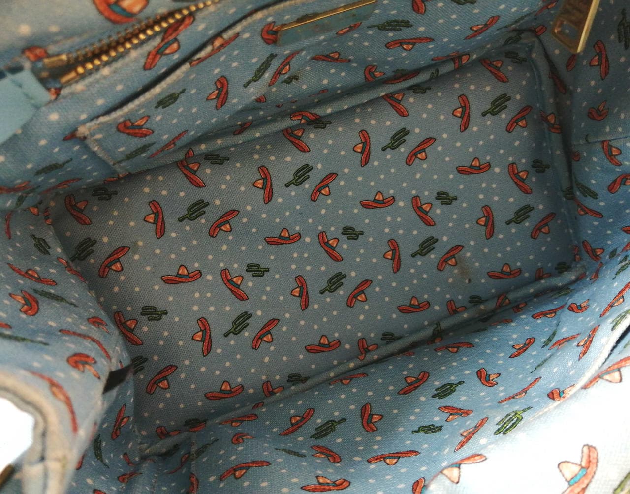 CANAPA tote bag with signs of use 9
