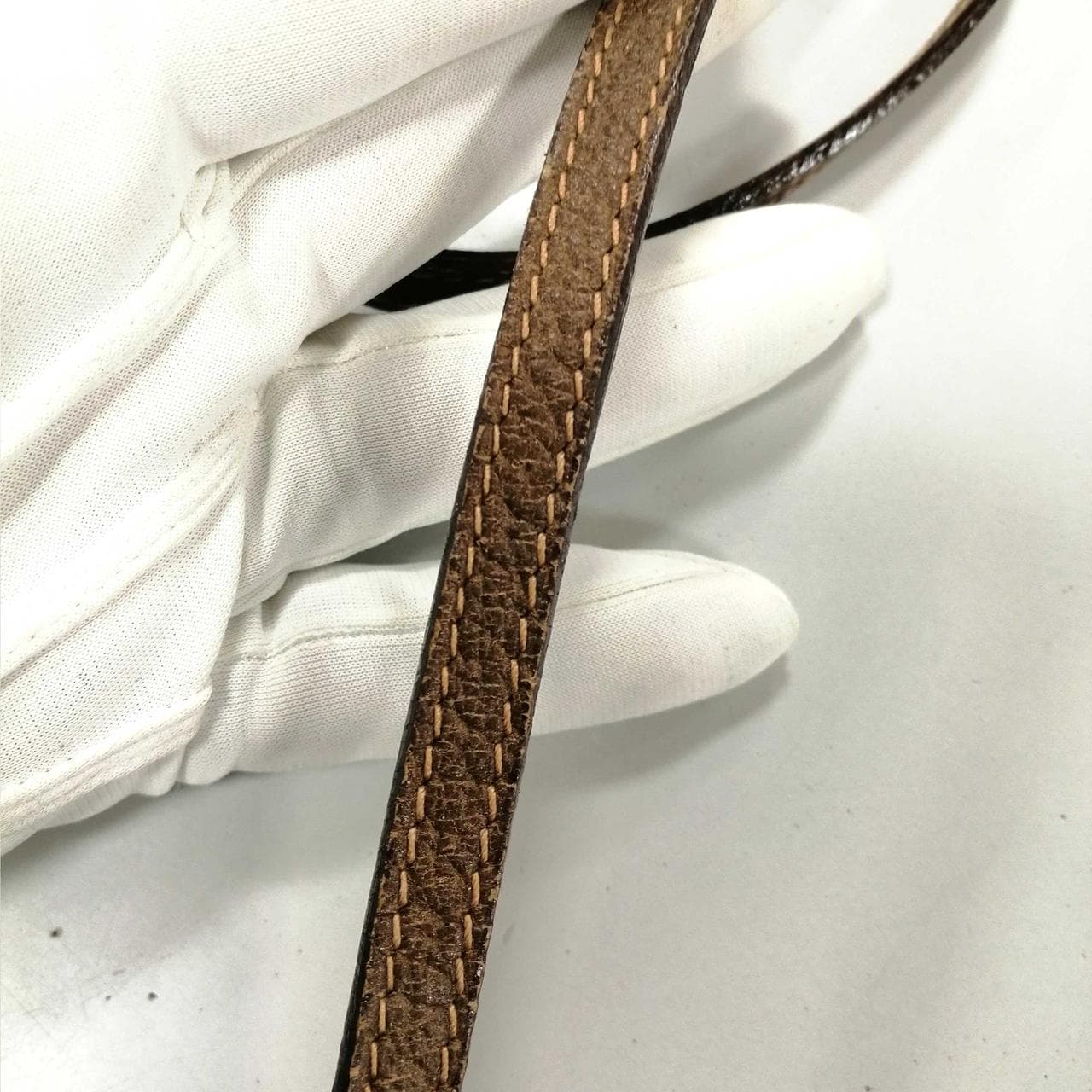 Old Gucci shoulder bag GG, many scratches 14