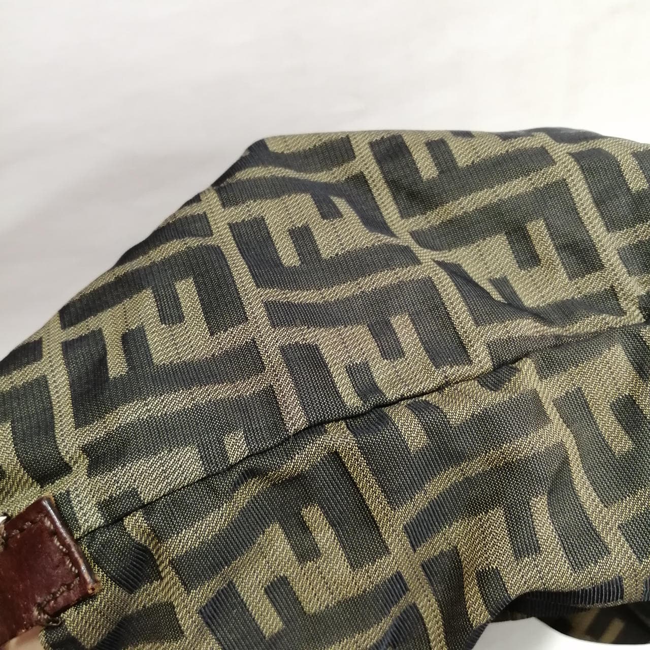 Bucket Zucca pattern × Brown 15822-1-992 11