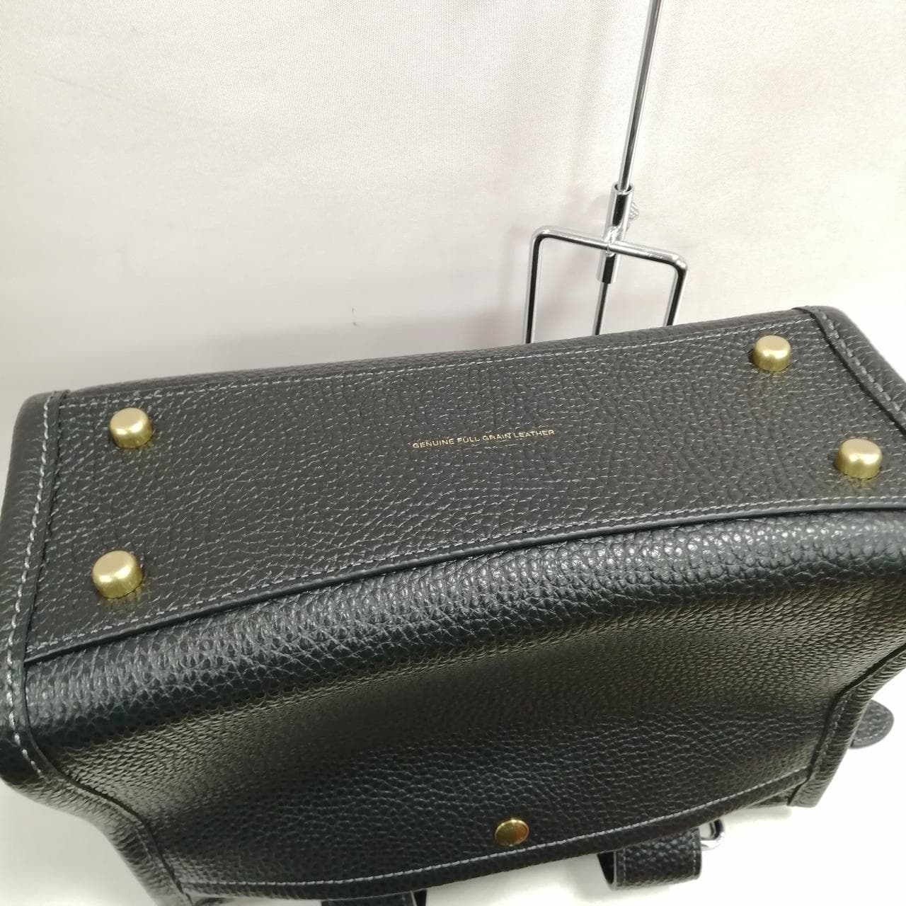 Cargo Tote 26 Black CAM66 16