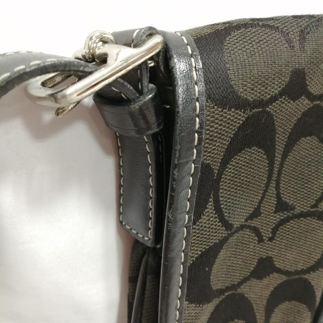 Signature shoulder bag BLK / 6079 / discoloration 3