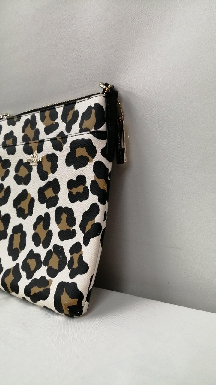 Shoulder bag leopard with scratches 2