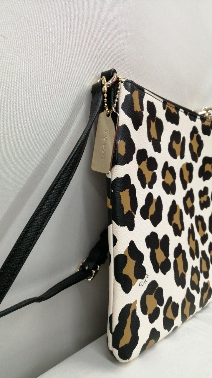 Shoulder bag leopard with scratches 6
