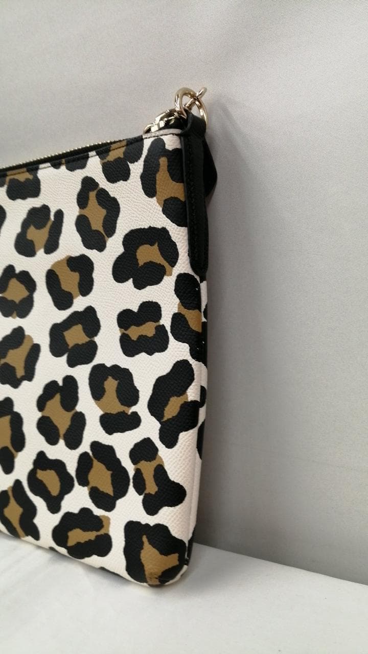 Shoulder bag leopard with scratches 7