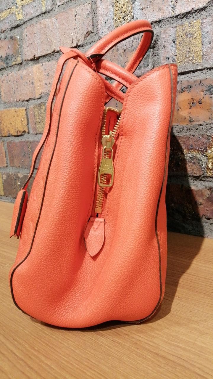 Montaigne MM Emprunt/SP0165 5