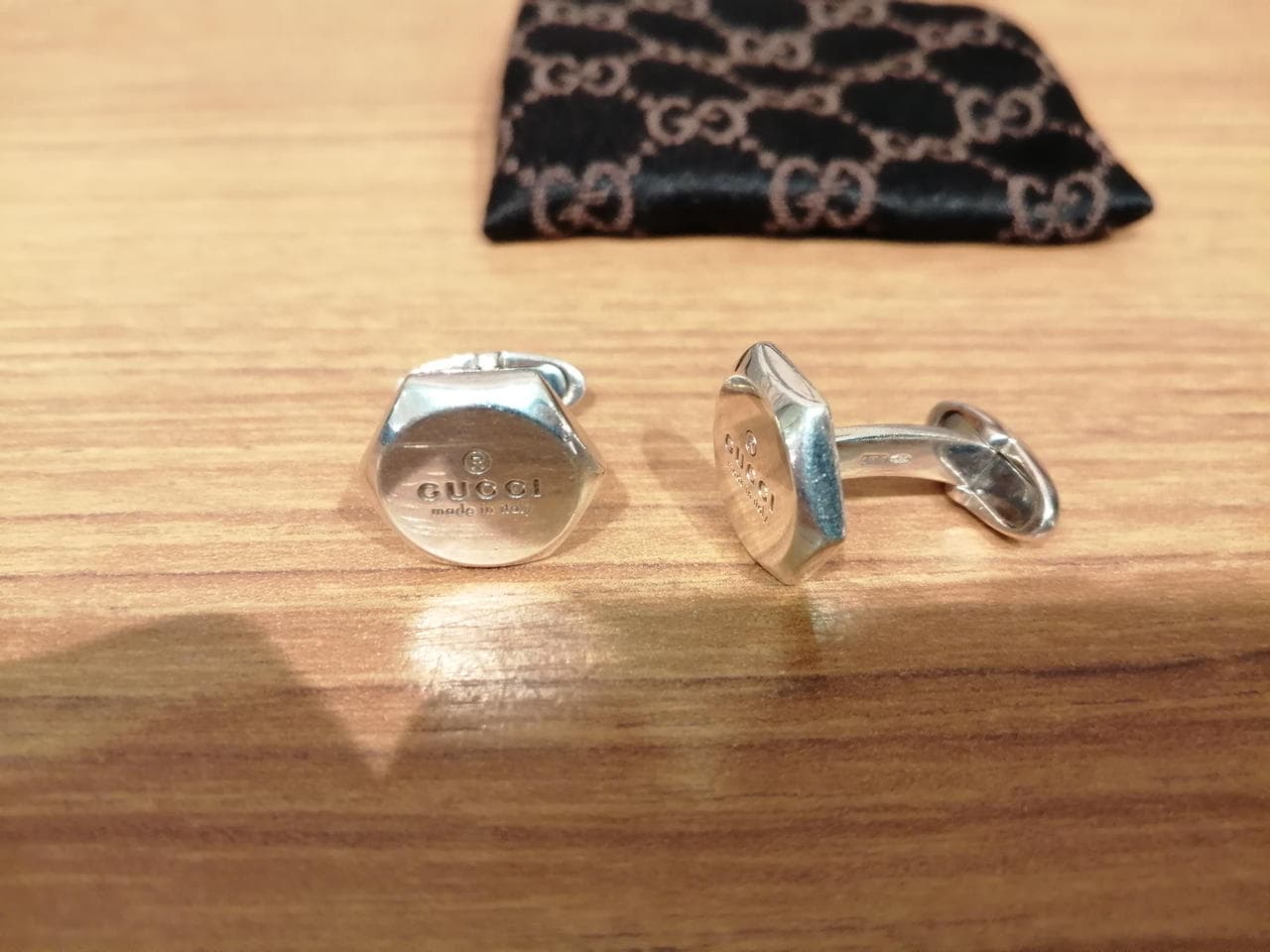 Cufflinks with silver box 2