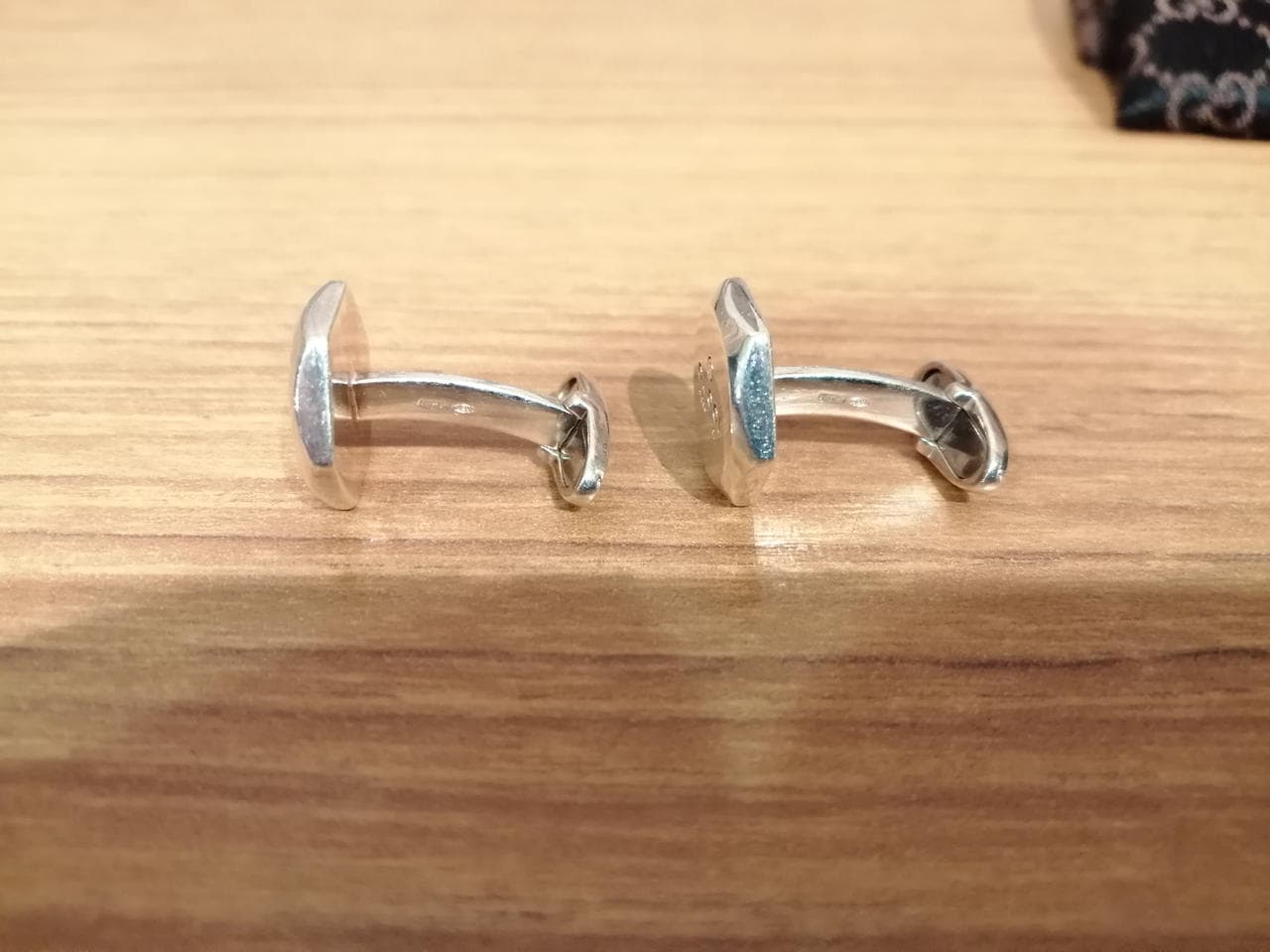 Cufflinks with silver box 3