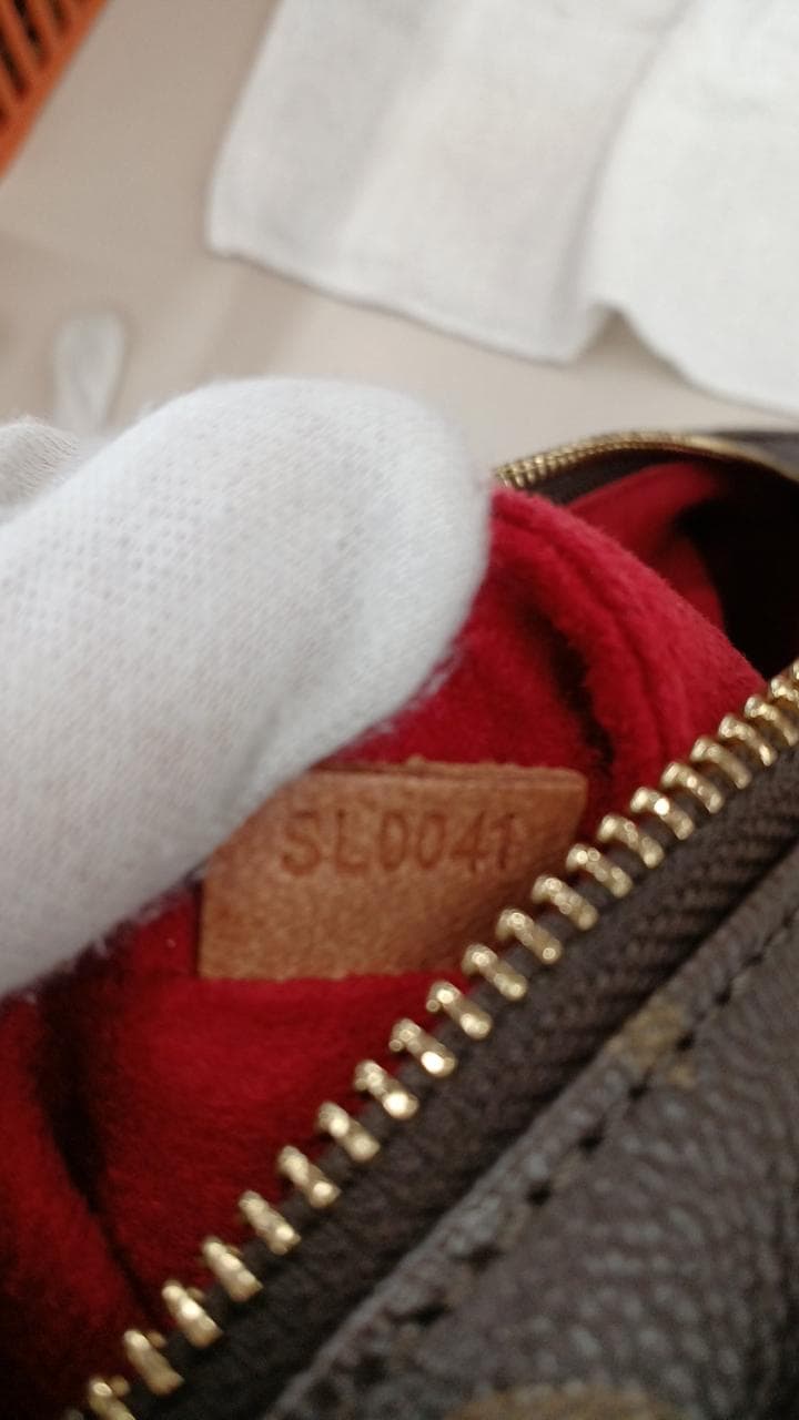 Shoulder Bag (Vivaite MM) M51164 17