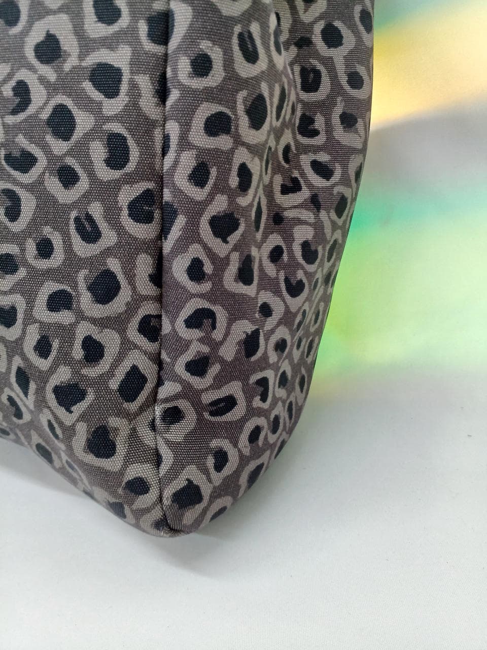 Gucci Bicolor Monotone Tote Bag 341739 4