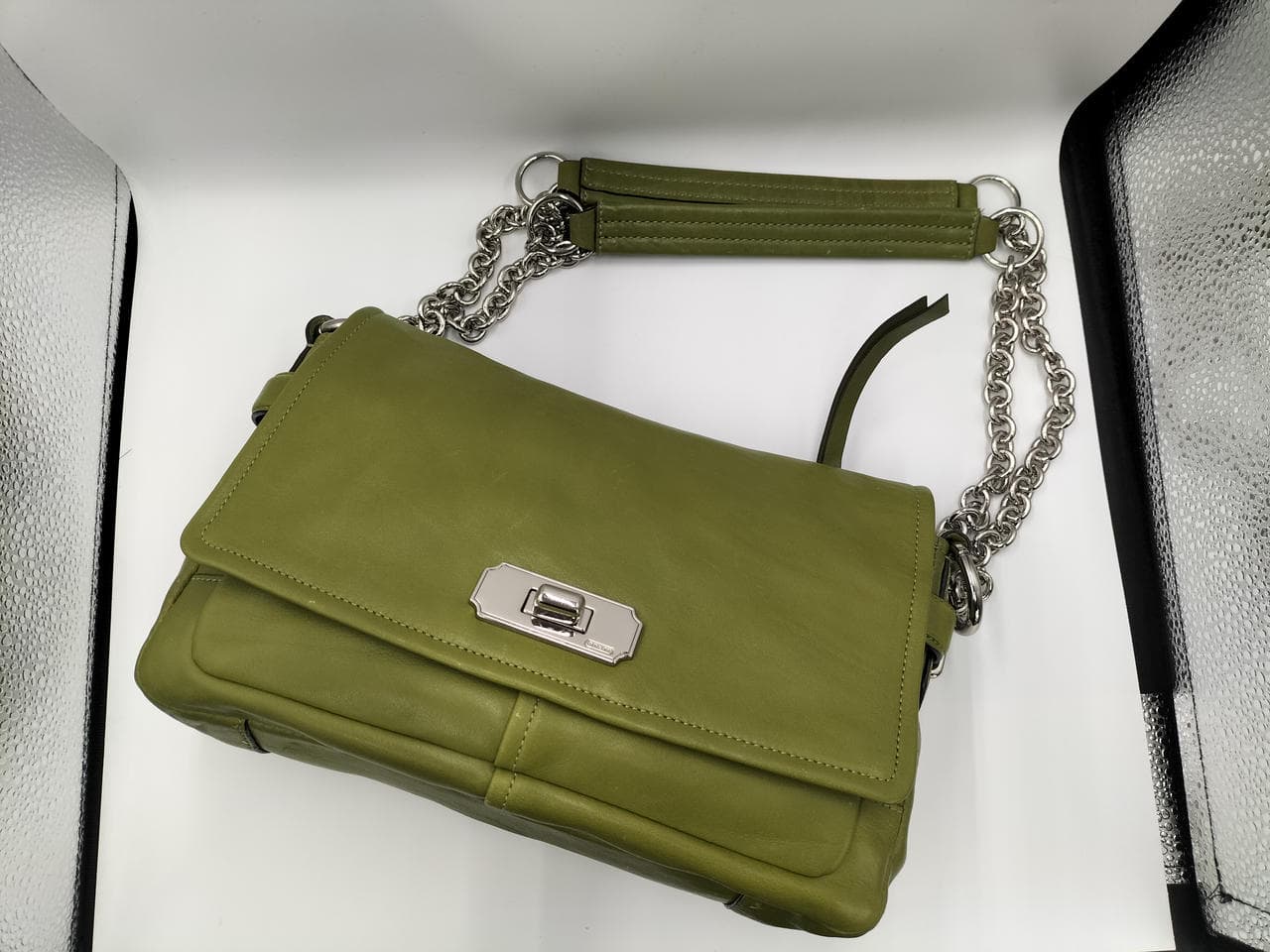 Chain shoulder bag 17825