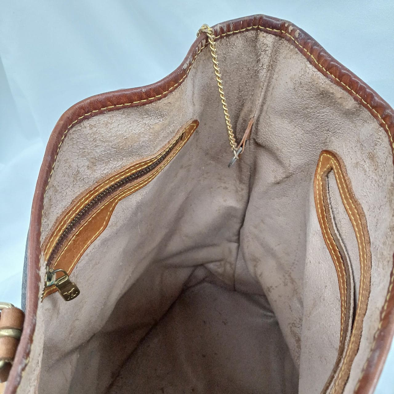 Handbag M42236 Bucket GM 11