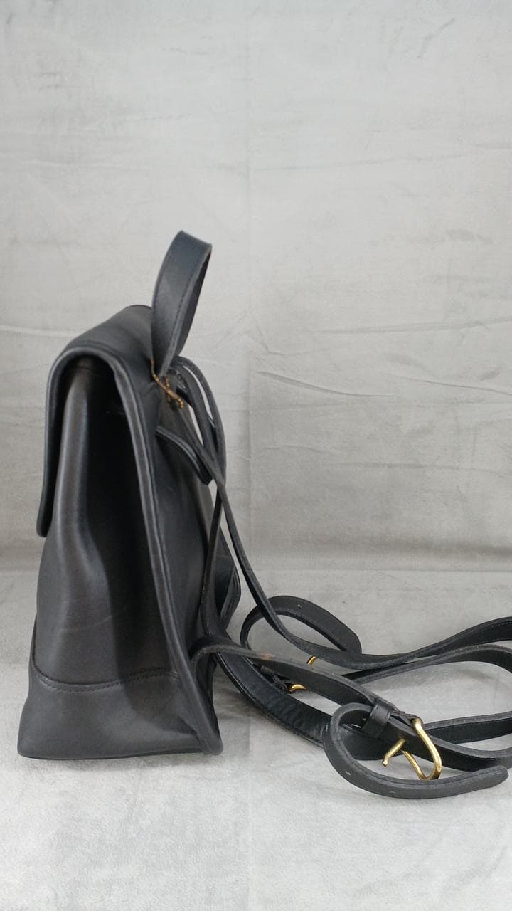 Leather backpack H5C-9960 2