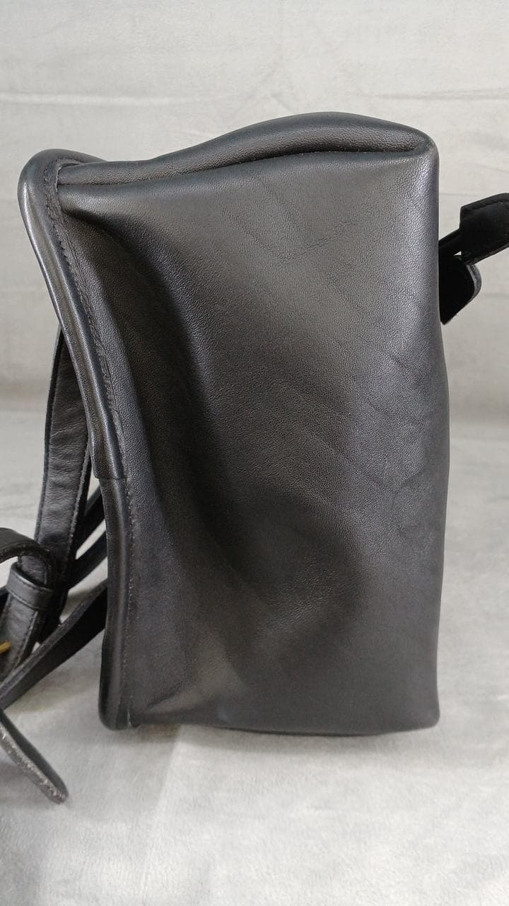 Leather backpack H5C-9960 13