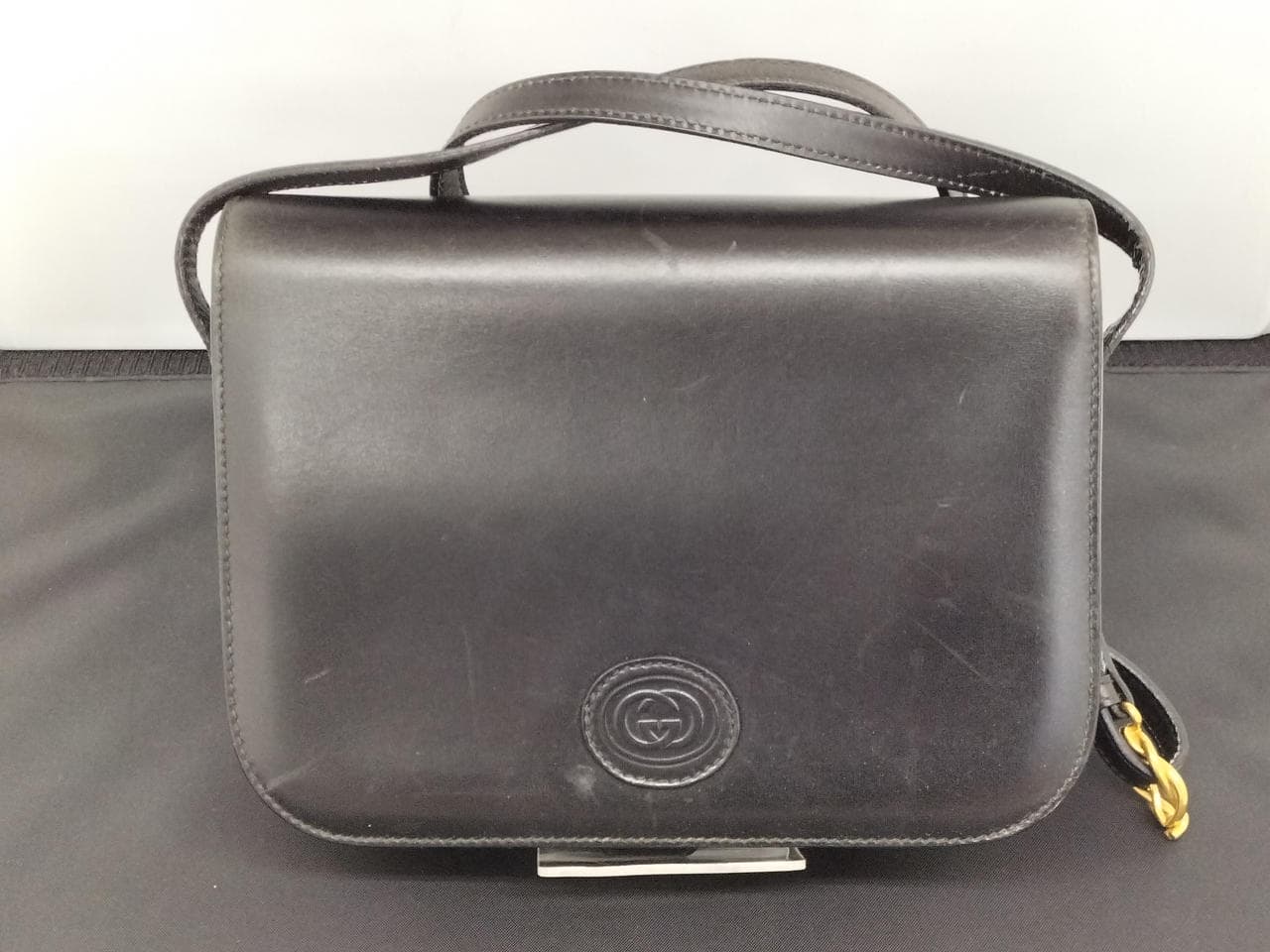 Old Gucci Shoulder 26.007.0064