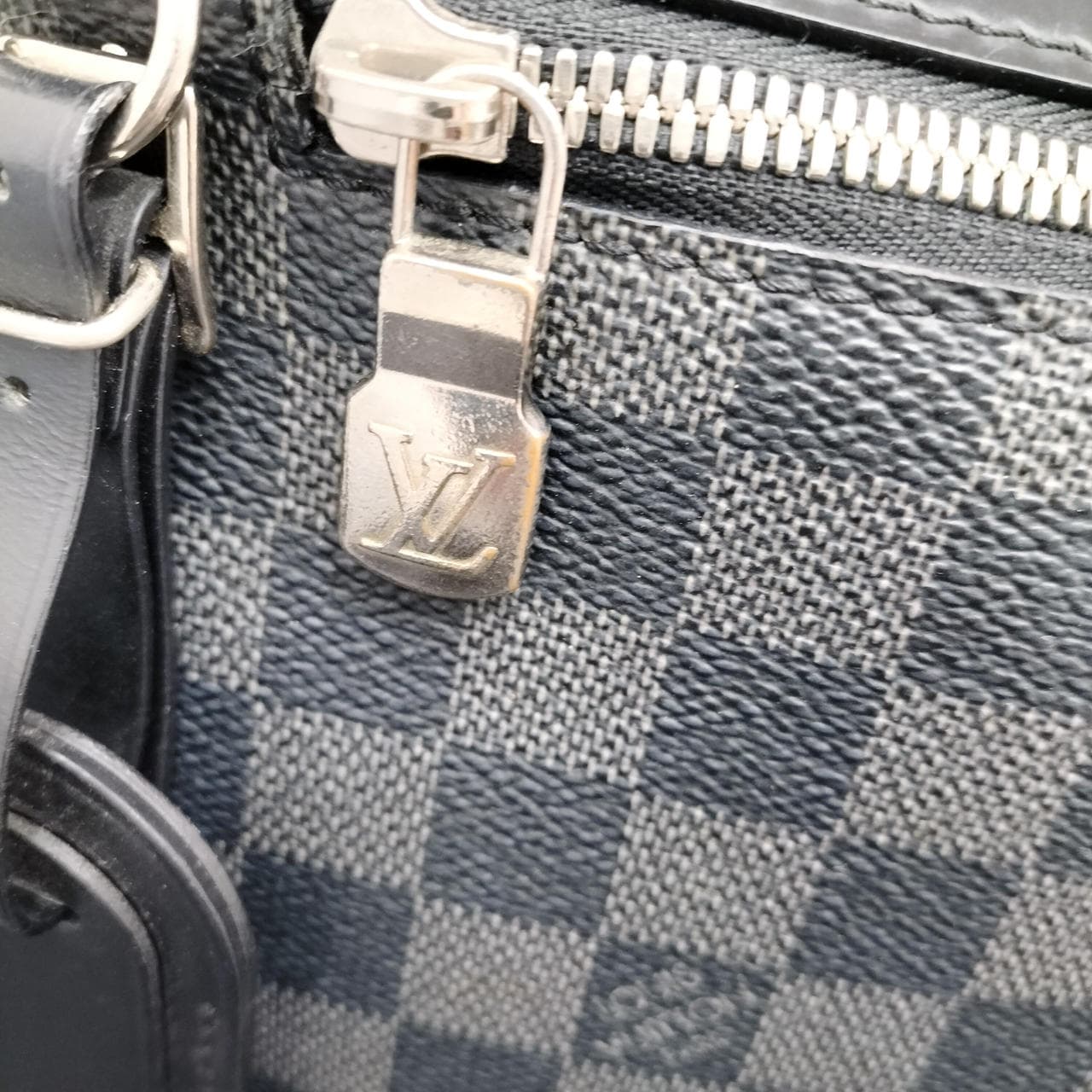 Damier Graphite Mick PM NM N40003 4