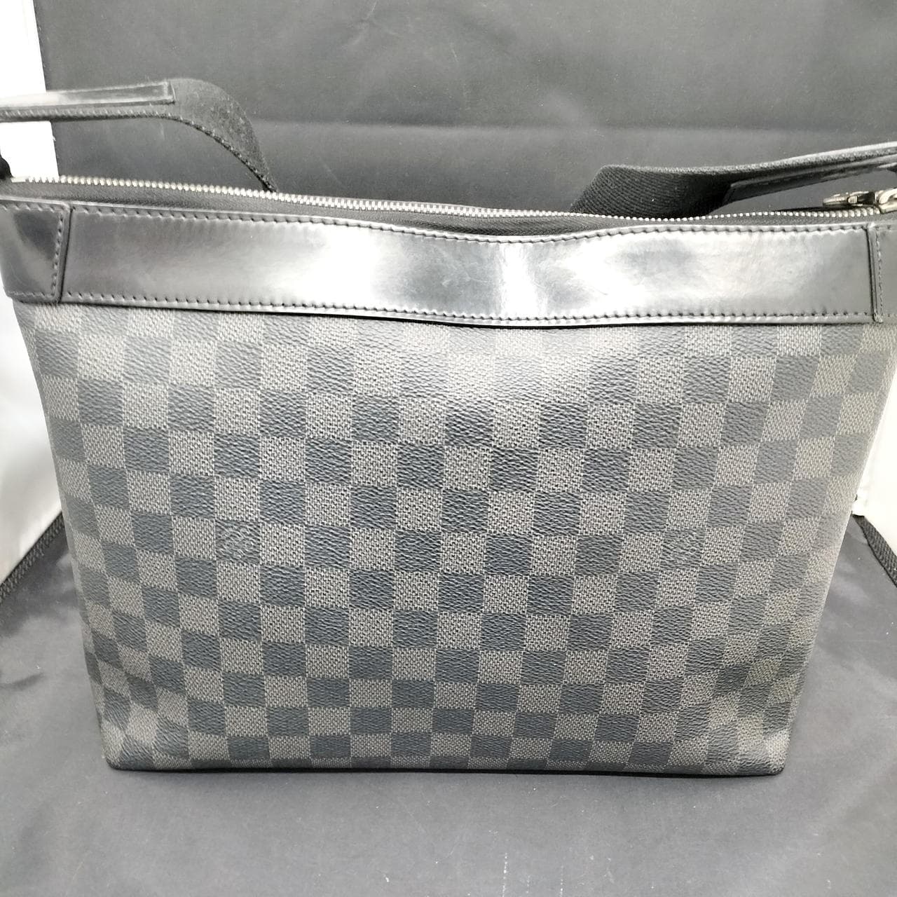 Damier Graphite Mick PM NM N40003 11