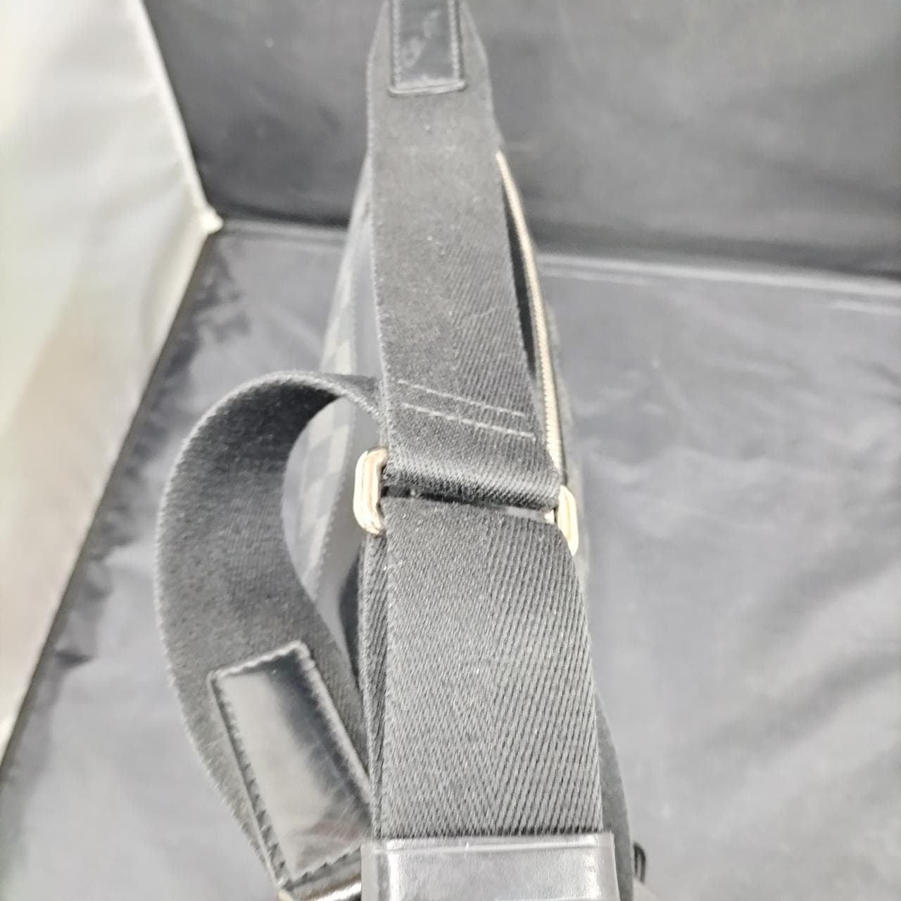 Damier Graphite Mick PM NM N40003 13