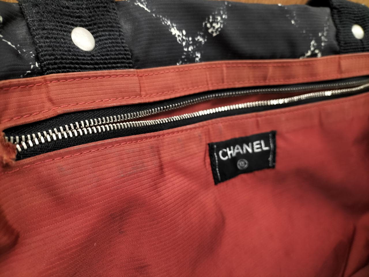 Chanel Tote Bag (Old Travel Line) – Body Only (Old Travel Line) 16