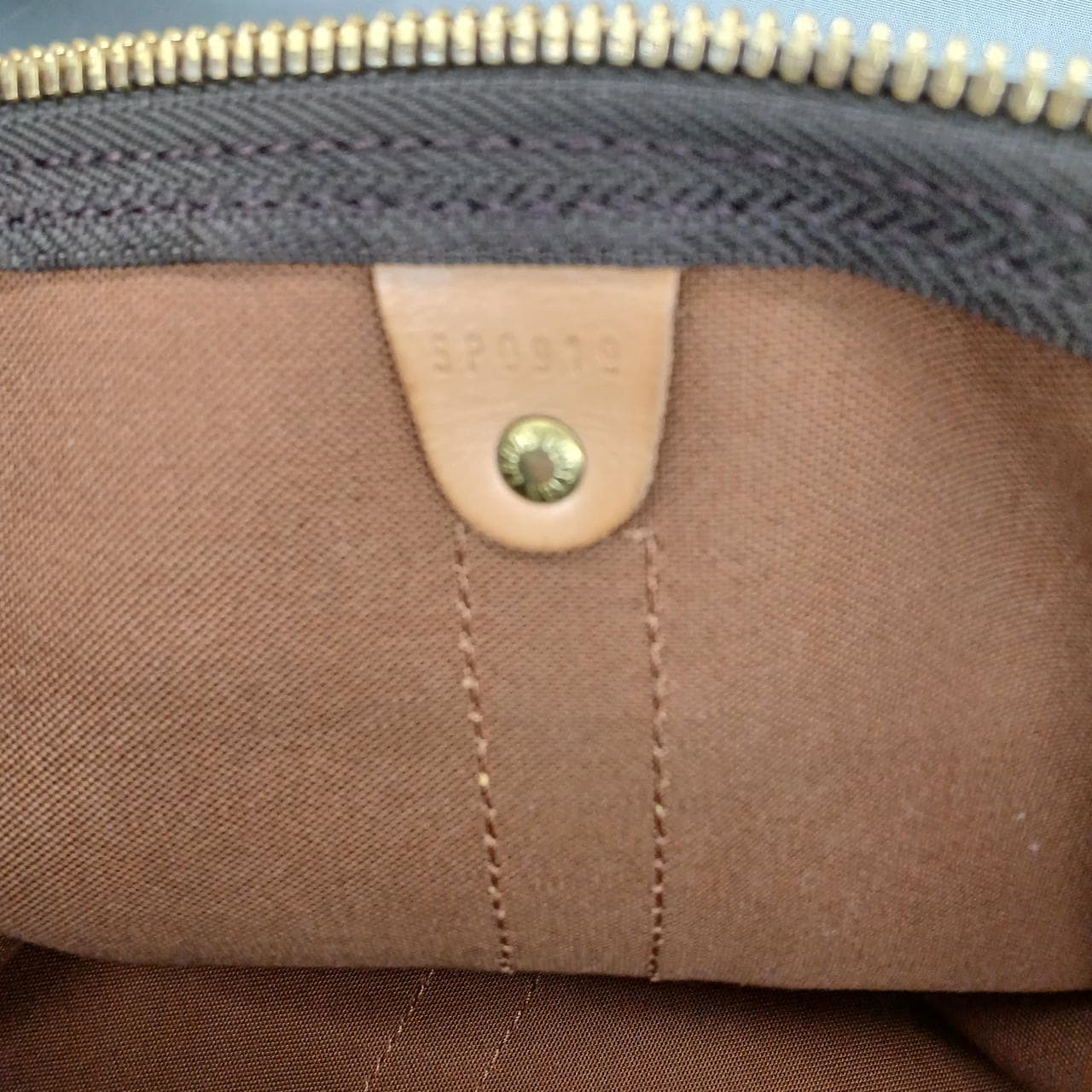 LOUIS VUITTON Keepall 50 M41426 18