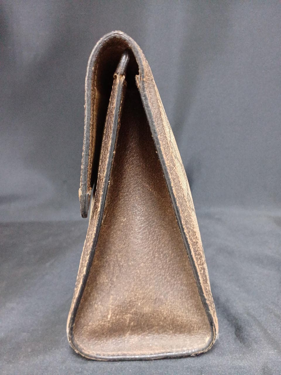 Shelley Line Clutch Bag 67 014 3087 8