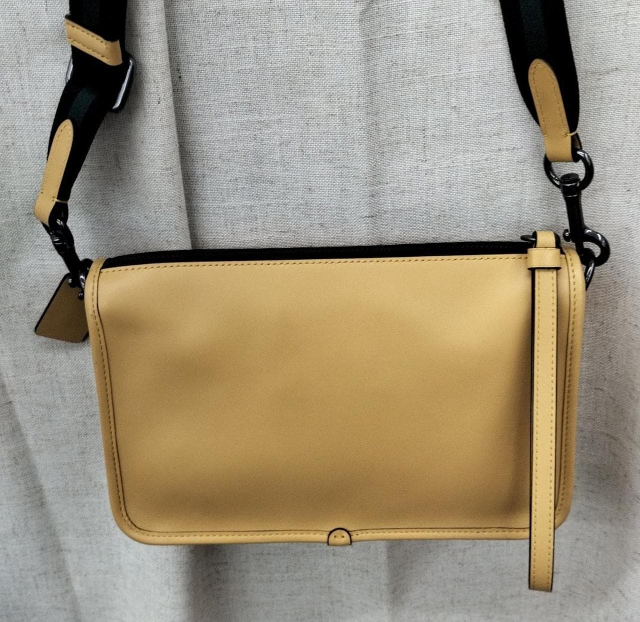 Heritage Shoulder Bag C1592 2