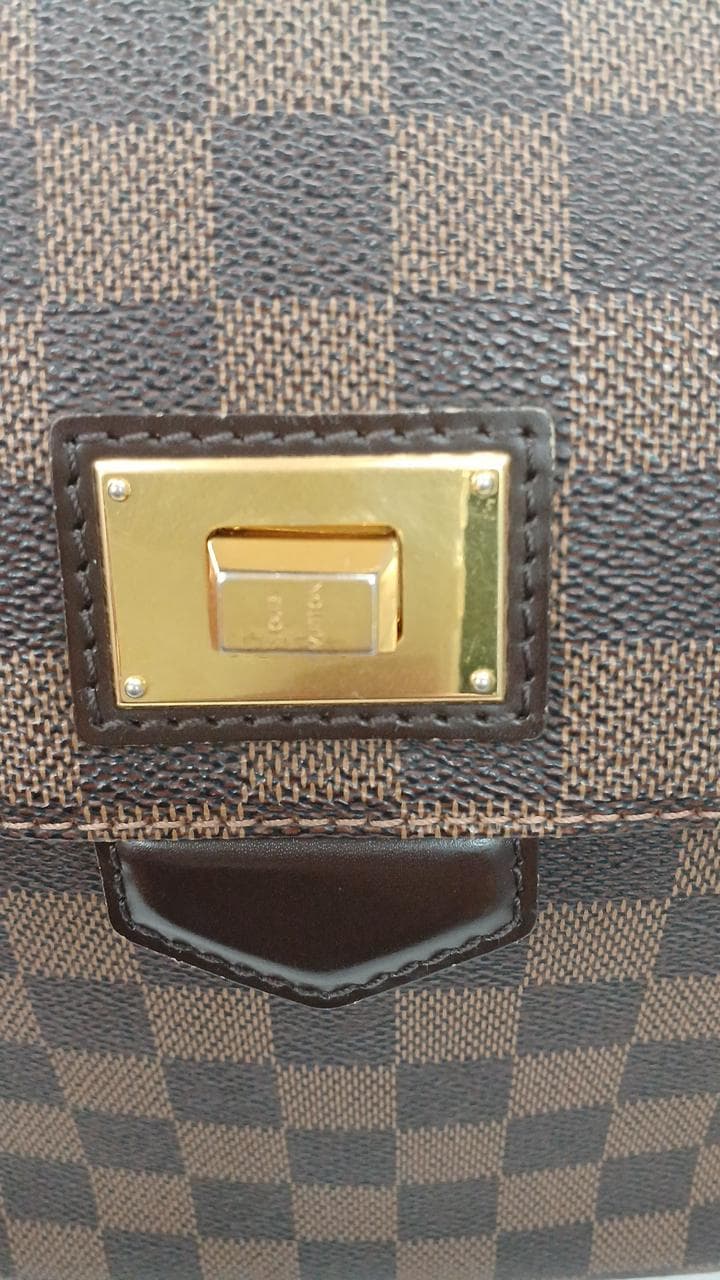 Buzzs Roseberry N41178 4