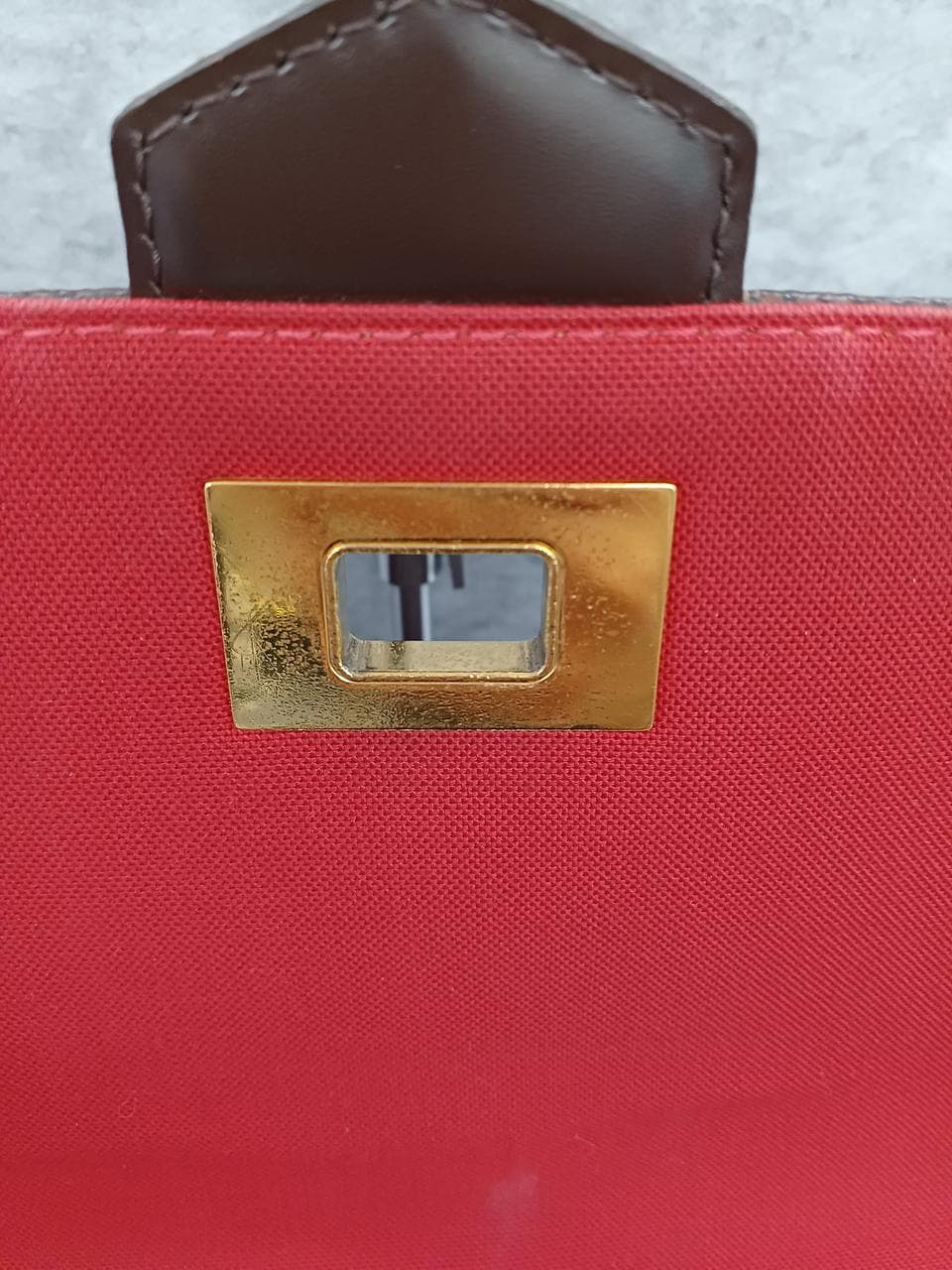 Buzzs Roseberry N41178 15