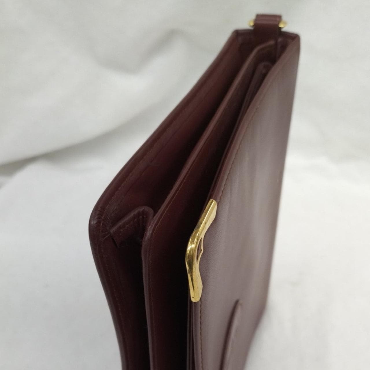 It seems that the second bag can be used as unisex. 4