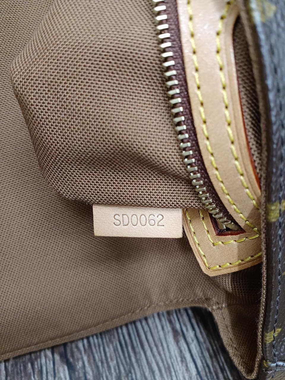 Mini Looping LOUIS VUITTON M51147 10