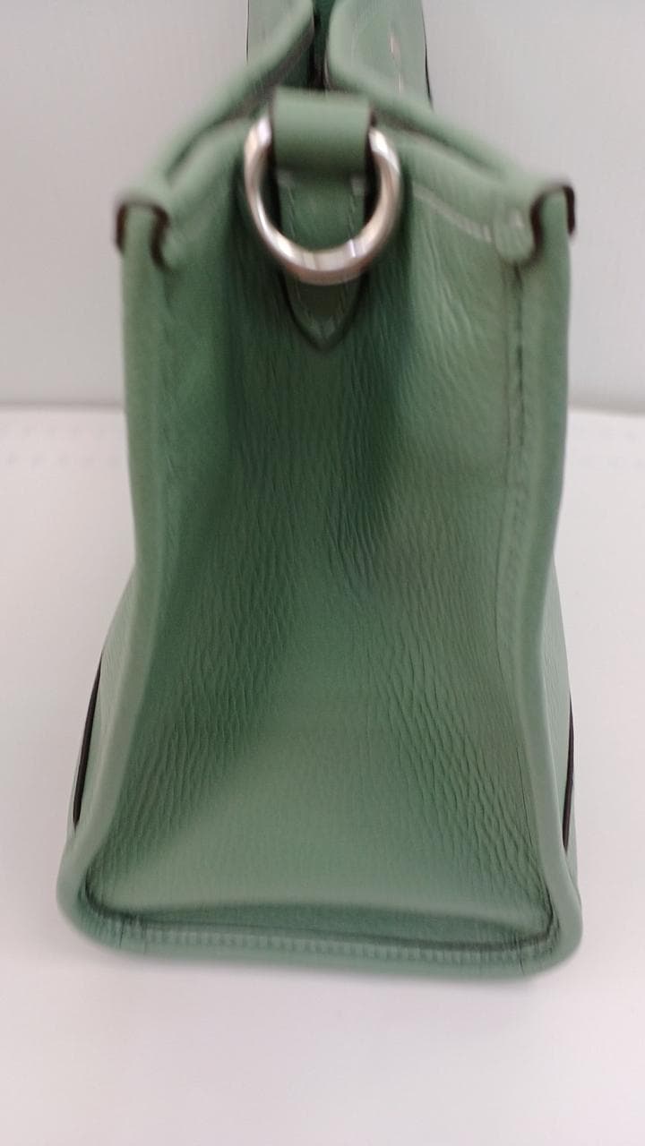 Dempsey Carryall with Patch C2004 3