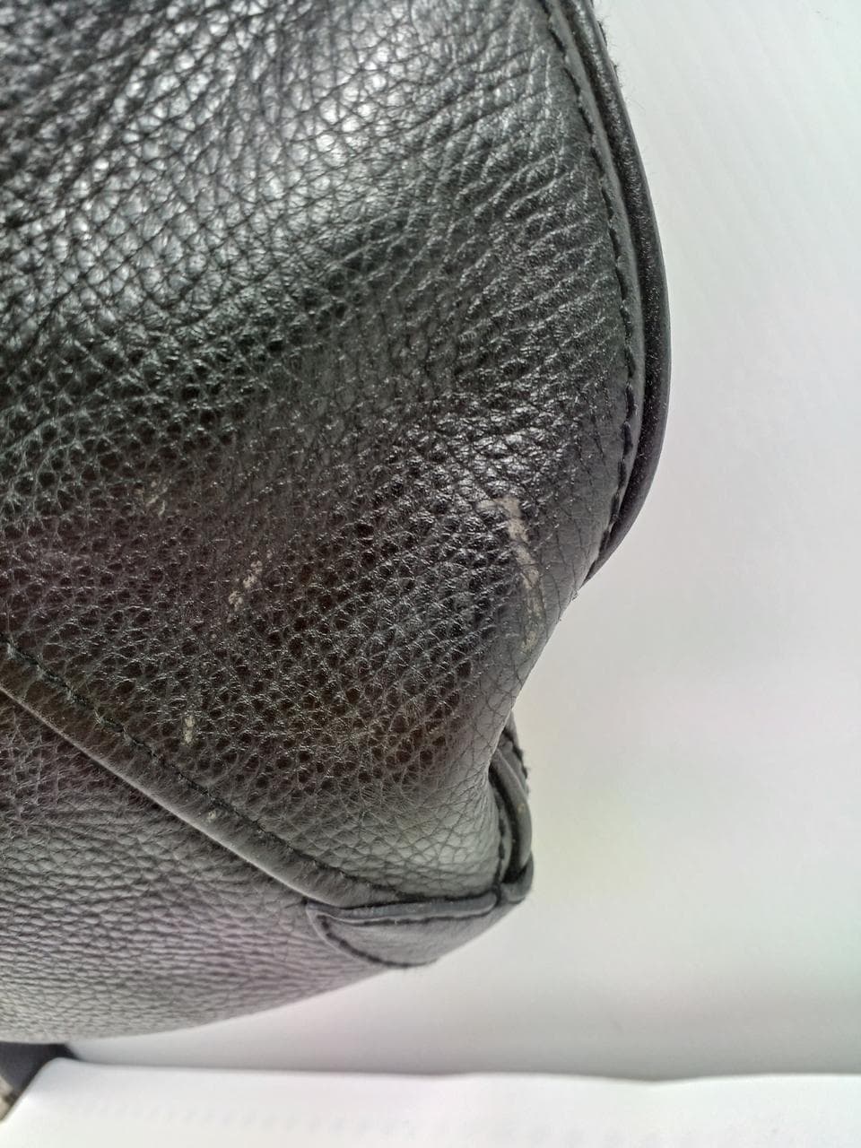 Leather one-shoulder bag BLK 16