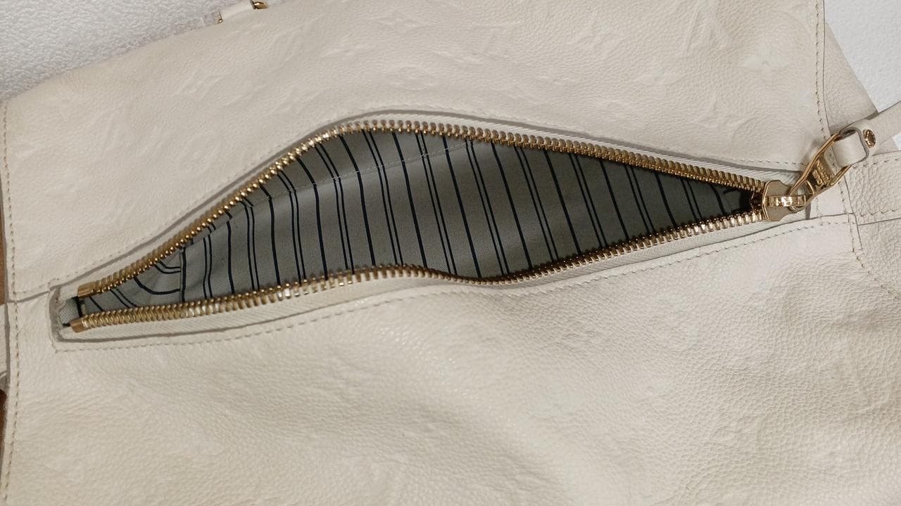 Neige Anspile Amplant M93416 with stains, Condition B 18