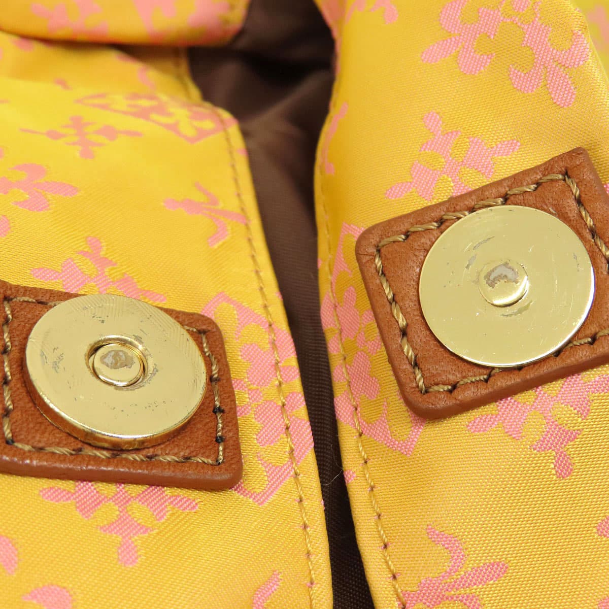 Russet Lily Emblem Handbag Nylon Material Ladies [Used] [russet] 7