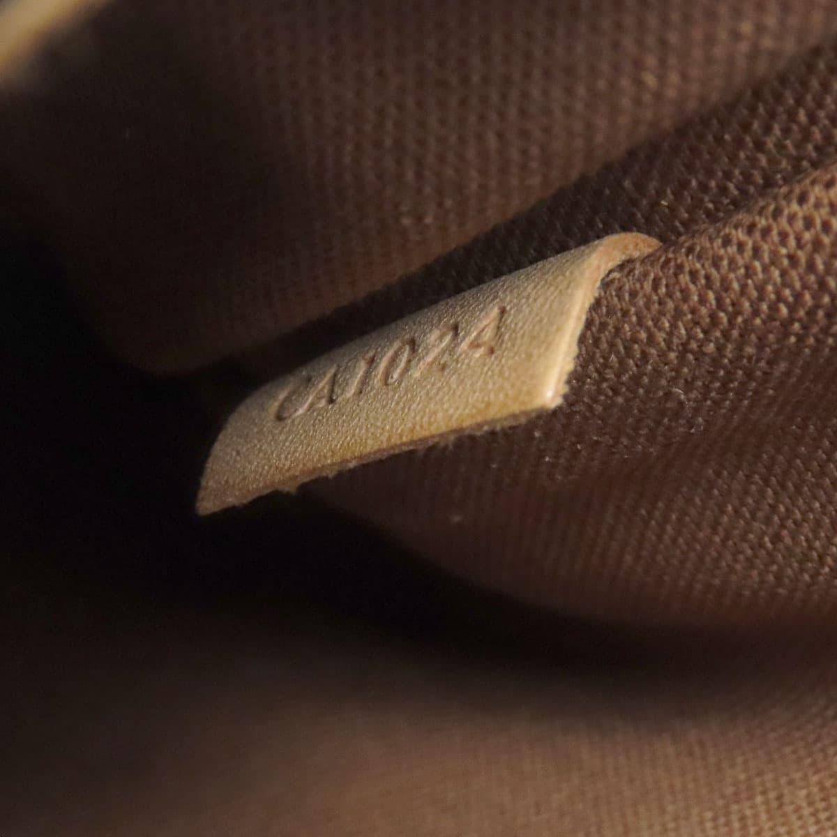 Louis Vuitton M51870 Pochette Gange Body Bag Monogram Canvas for Women [Used] [LOUIS VUITTON] M51870 7