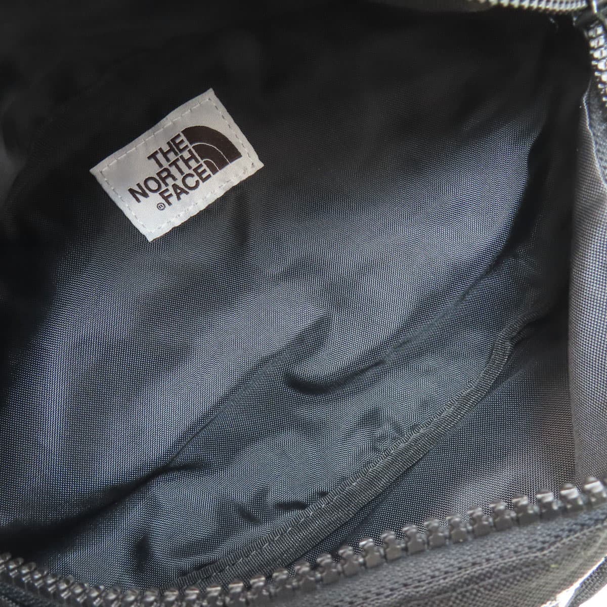 The North Face Logo Hardware Body Bag Nylon Material Ladies [Used] [THE NORTH FACE] 5