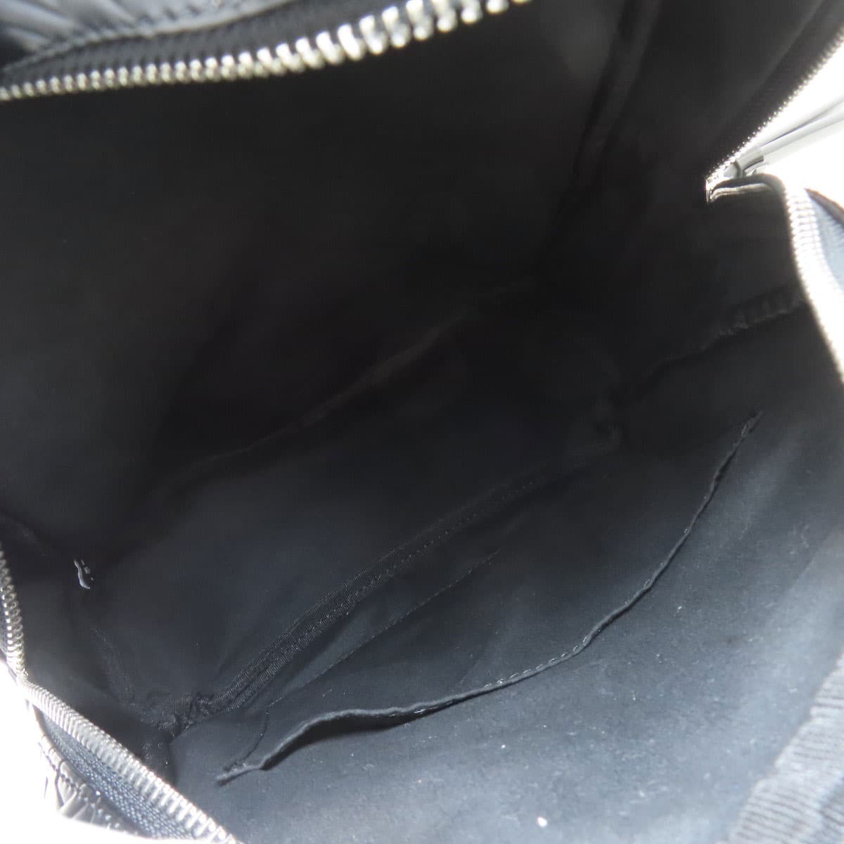 Armani Exchange Embossed Backpack - Daypack Faux Leather for Women [Used] [ARMANI EXCHANGE] 5