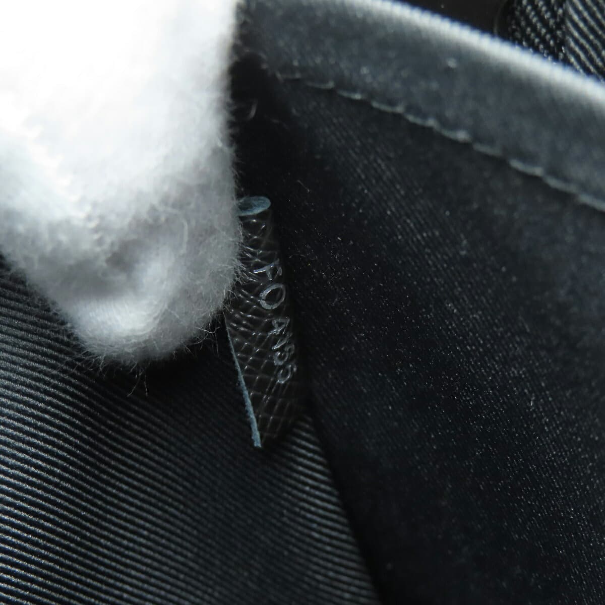 Louis Vuitton M30238 Grigori Messenger PM Shoulder Bag Taiga Leather Ladies [Used] [LOUIS VUITTON] M30238 7