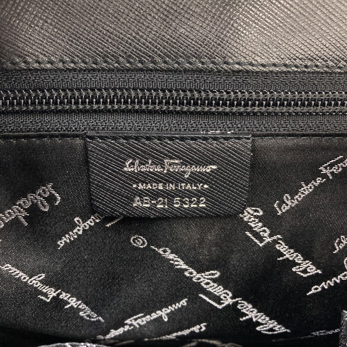 Salvatore Ferragamo Gancini Hardware Handbag Leather Ladies [Used] 6