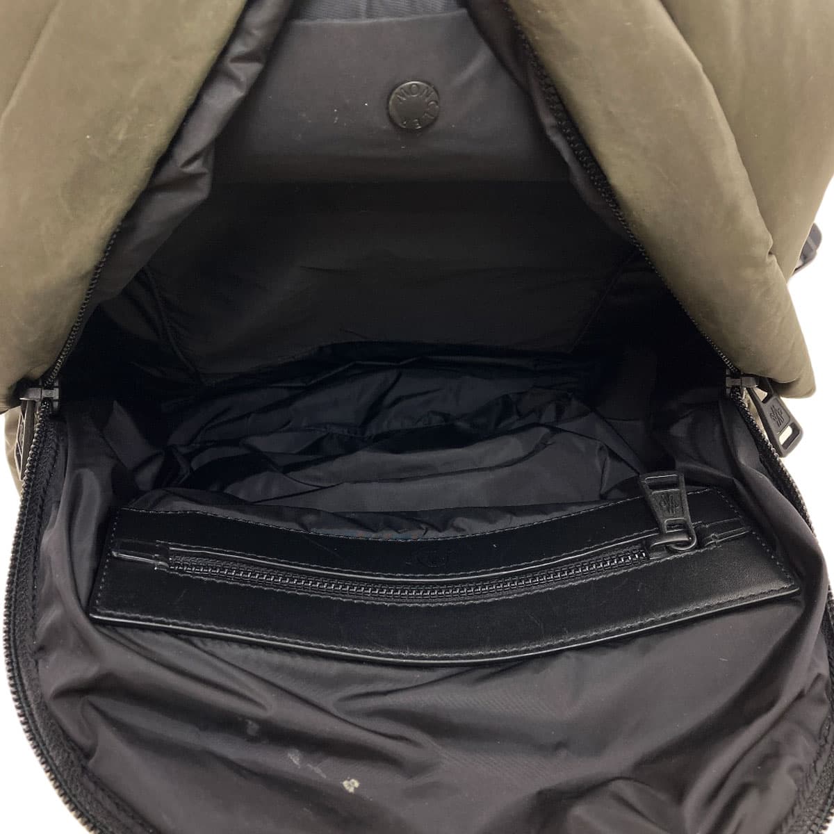 Moncler logo backpack/daypack made of nylon material for women [Used] [MONCLER] 5