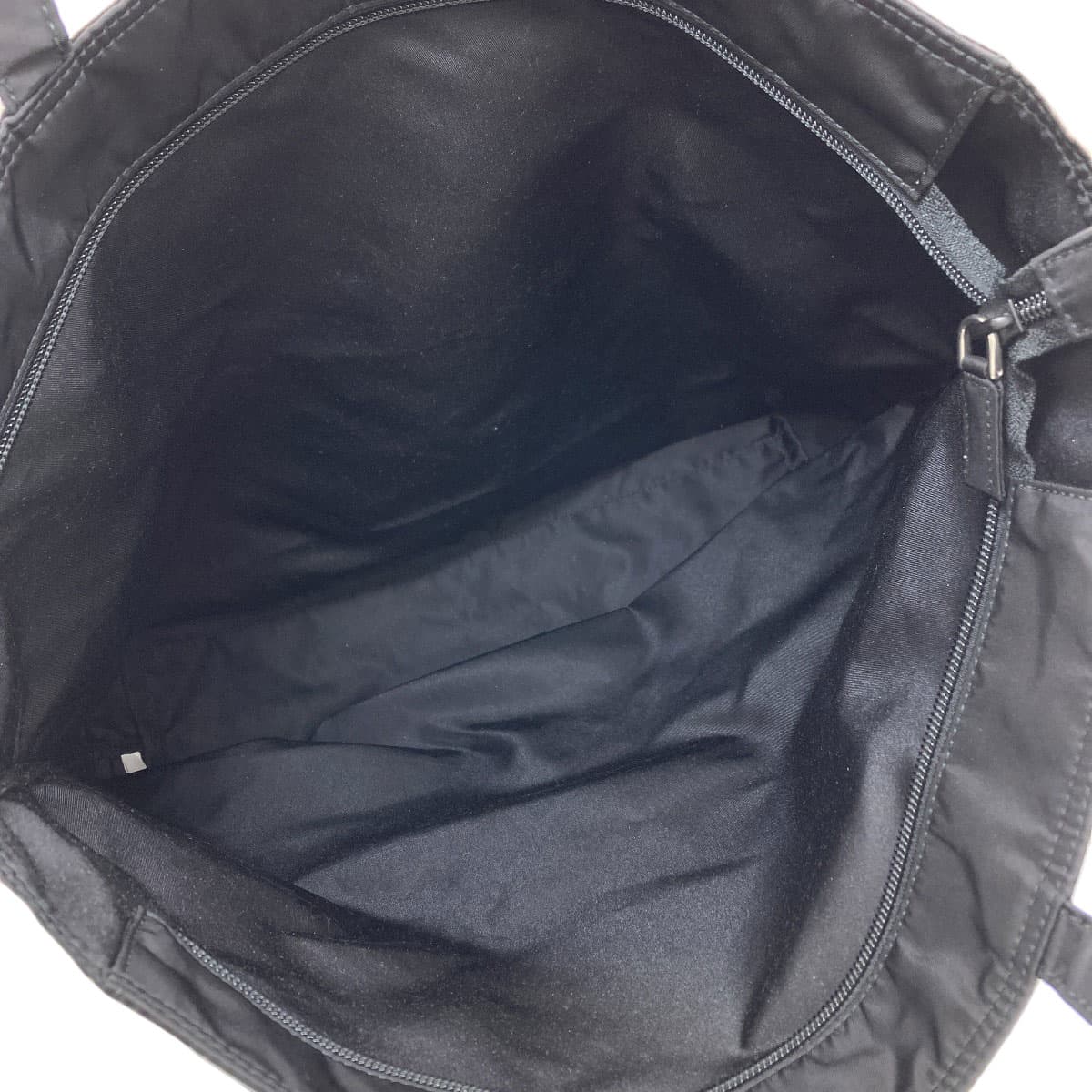 Prada logo hardware handbag made of nylon material for women [Used] [PRADA] 5