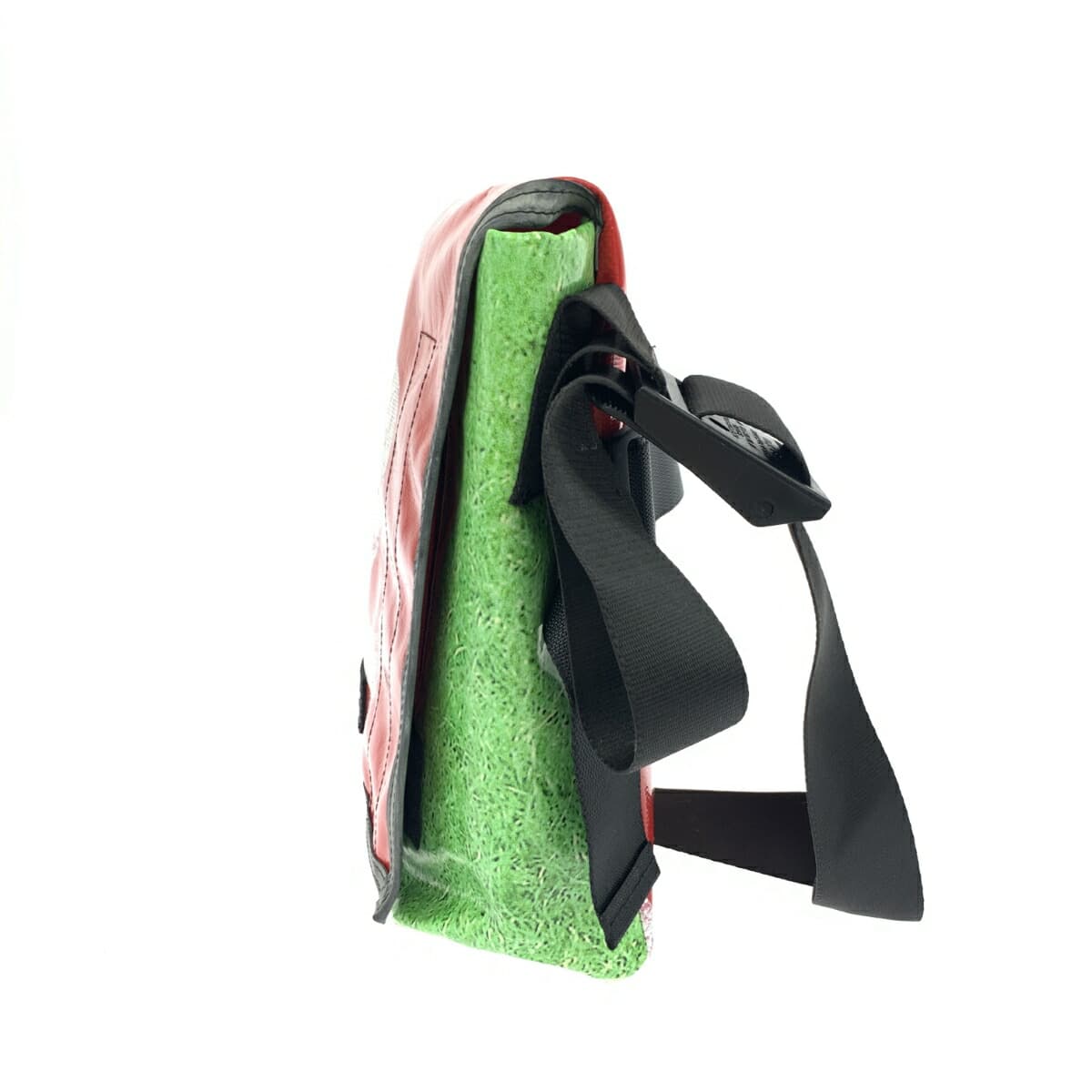 FREITAG F12 DRAGNET Shoulder Bag Unused Item Red × Green Recycled Material Messenger Men's Dragnet 2