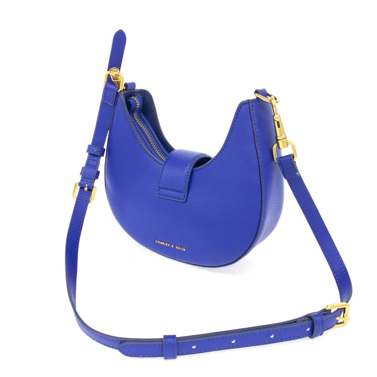 CHARLES&KEITH×ITZY Charles & Keith × ITZY Shoulder Bag Excellent Condition Navy Fake Leather Women's Crossbody Bag 3