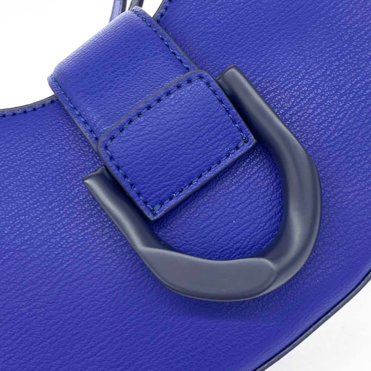 CHARLES&KEITH×ITZY Charles & Keith × ITZY Shoulder Bag Excellent Condition Navy Fake Leather Women's Crossbody Bag 5