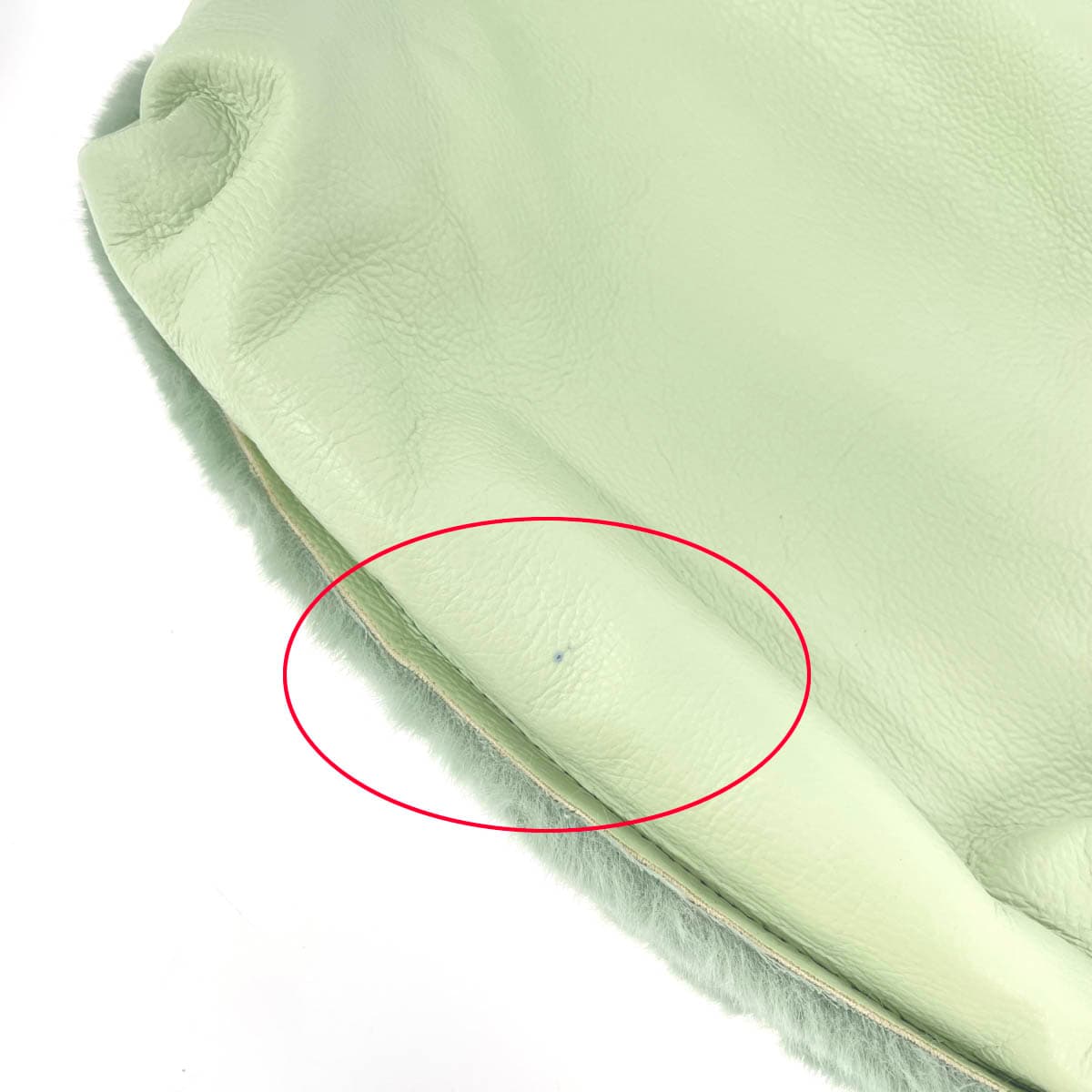 VIOLAd'ORO Viola d'Oro One Shoulder Bag Good Condition Light Green Mouton Women's Shoulder Bag 7