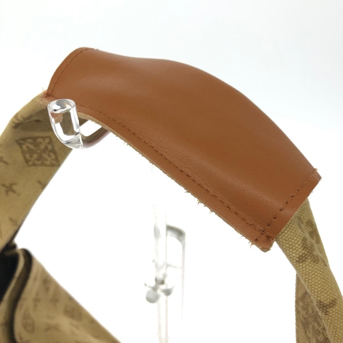 Daily russet Daily Rassit One-Shoulder Bag Good Condition Light Brown Canvas Women's Bag 4