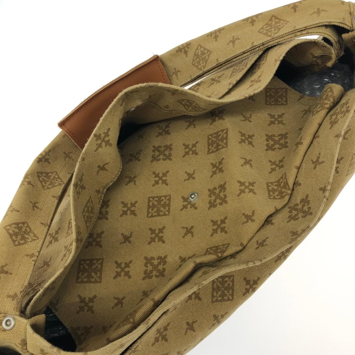 Daily russet Daily Rassit One-Shoulder Bag Good Condition Light Brown Canvas Women's Bag 6