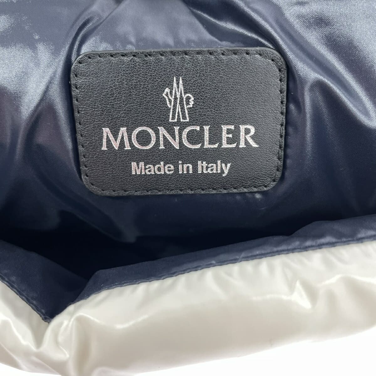 MONCLER BUSTA PIUMINO Clutch Bag Excellent Condition Multicolor Down Nylon Tricolor Unisex Second Bag 8